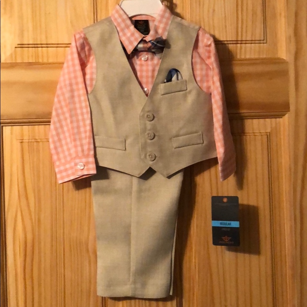 Dockers 4 Piece Suit